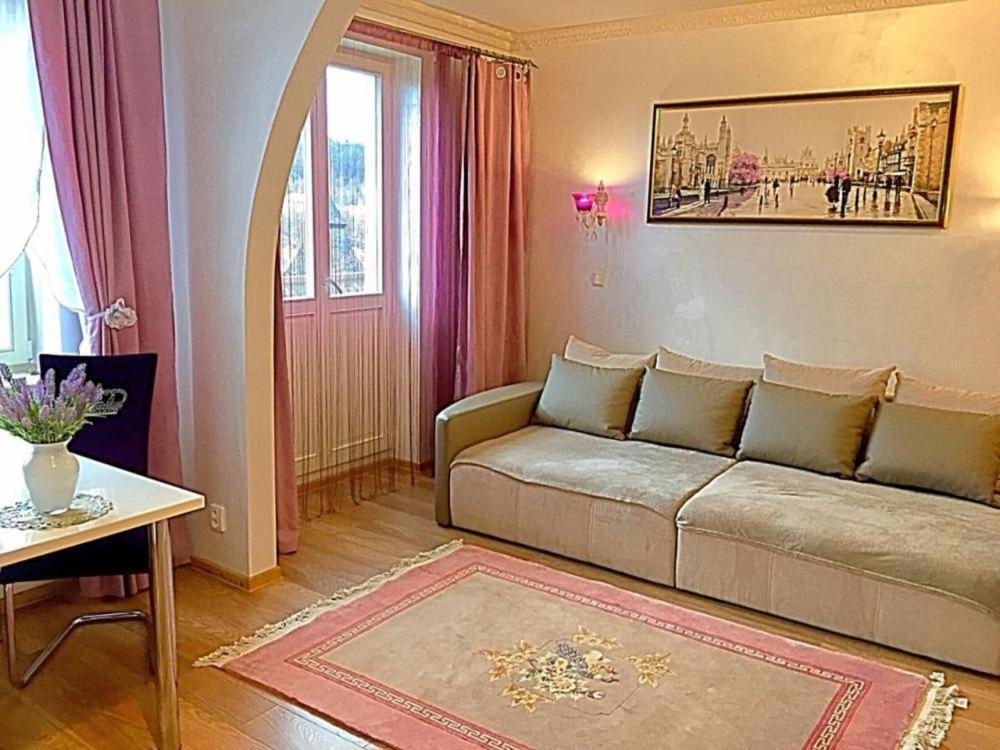 Rose Apartment มาเรียอานซเกลาซนี ภายนอก รูปภาพ