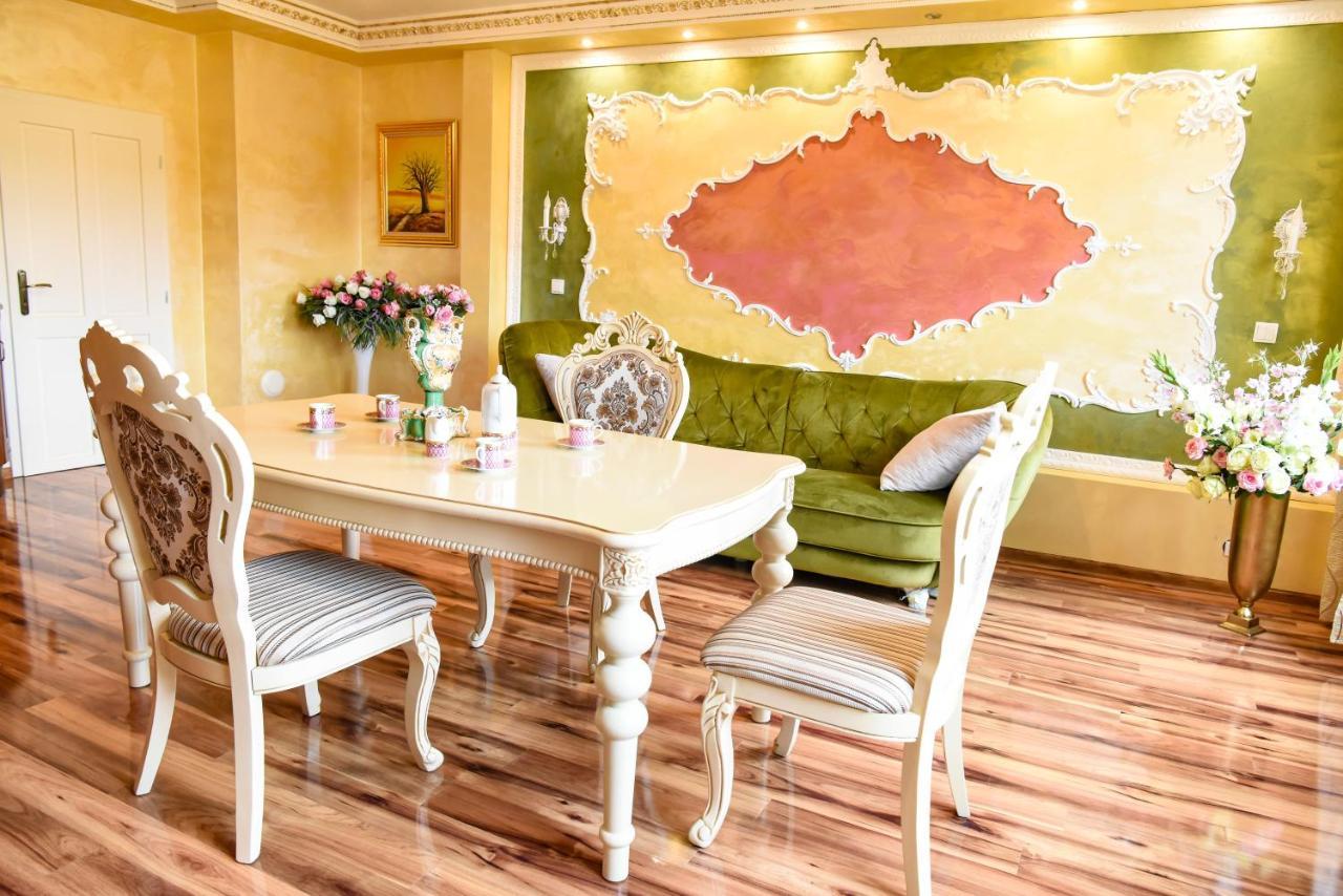 Rose Apartment มาเรียอานซเกลาซนี ภายนอก รูปภาพ