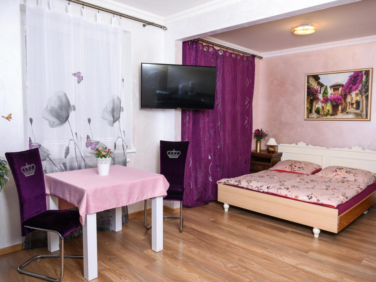 Rose Apartment มาเรียอานซเกลาซนี ภายนอก รูปภาพ